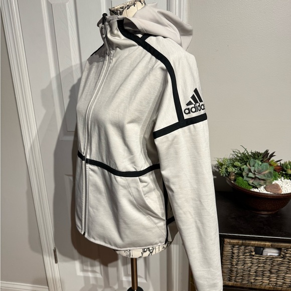 Z.N.E. Reversible Hood breathable laser perforated active sport athletic run gym - Picture 4 of 10